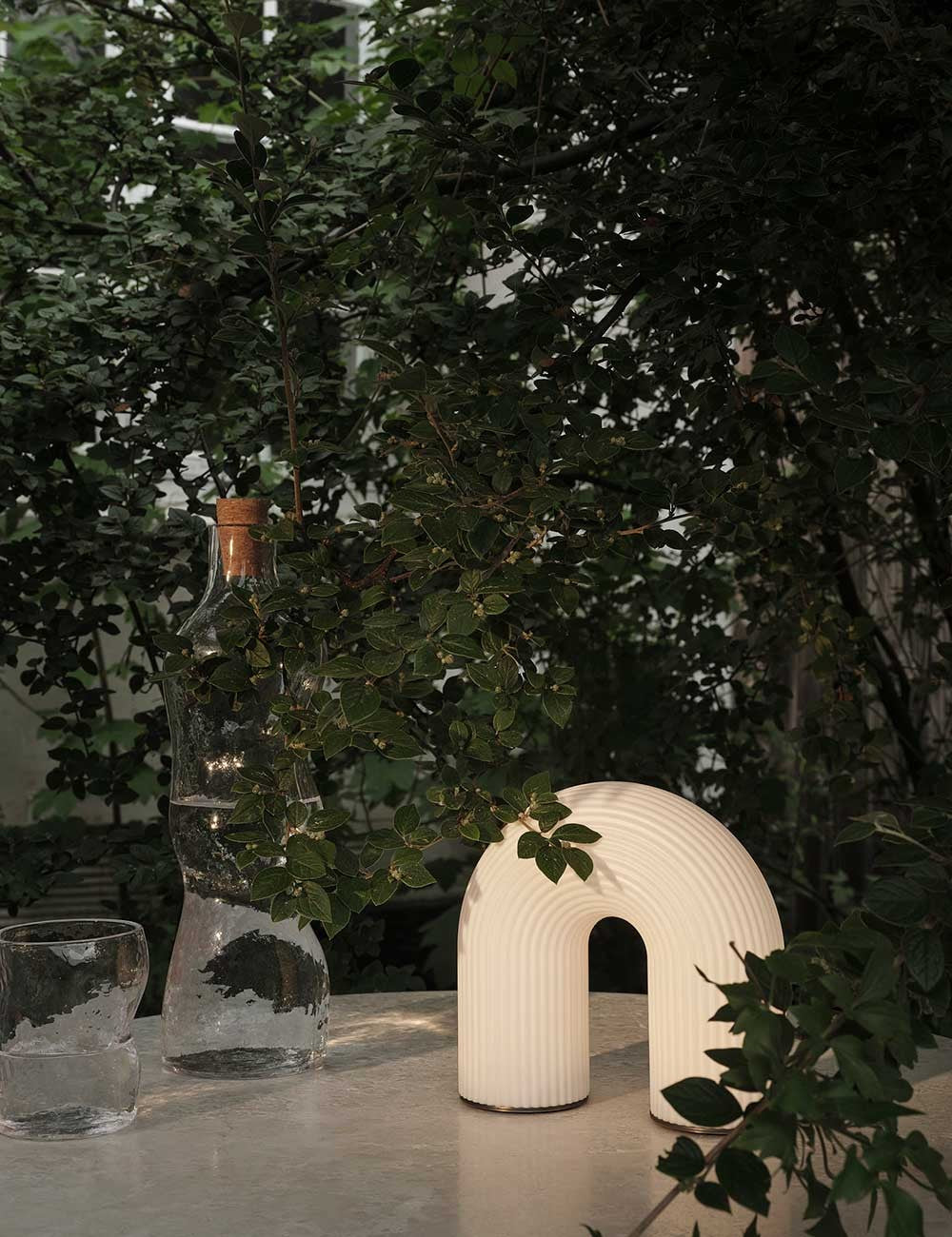 vuelta portable lamp