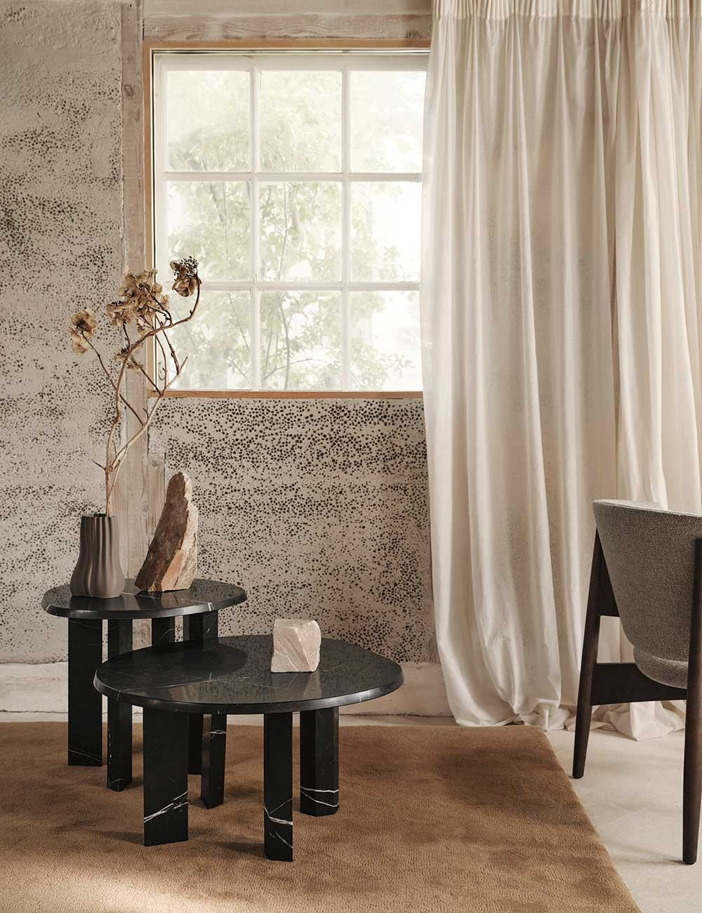 TAULA SIDE TABLE