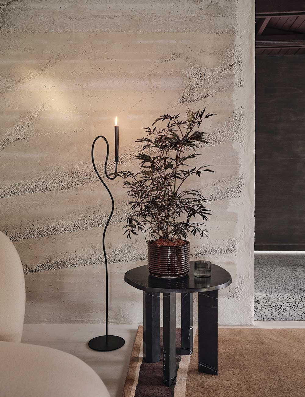 valse floor candle holder