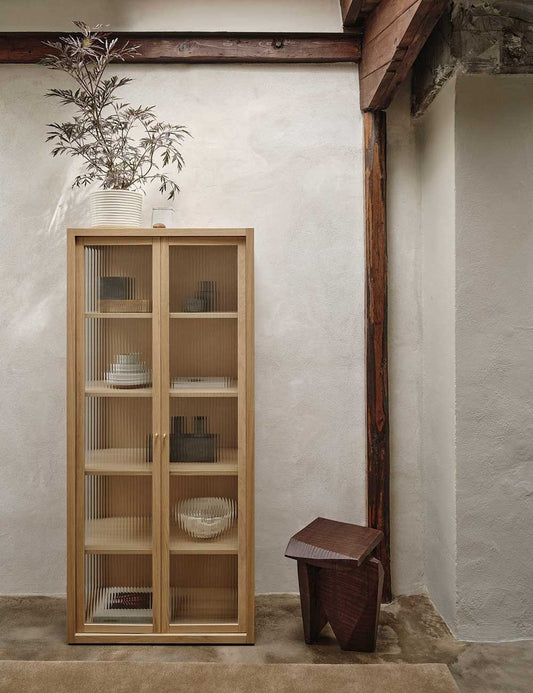 reed vitrine