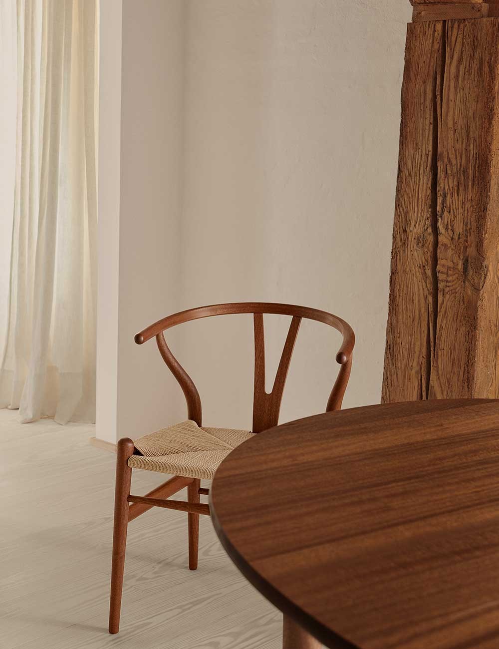 CH24 WISHBONE CHAIR MOGNO