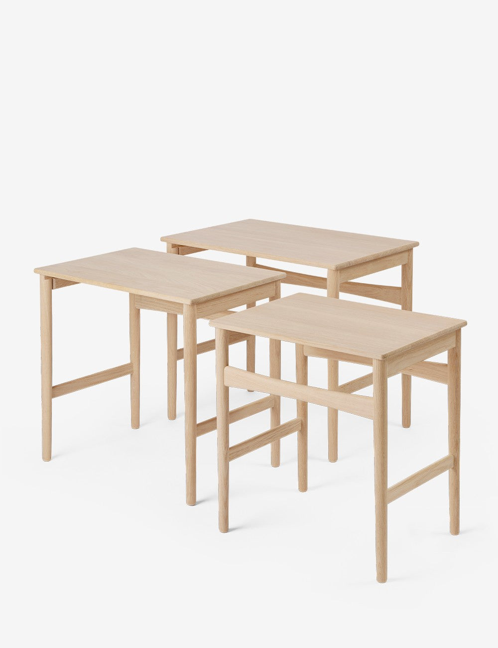CH004 NESTING TABLES
