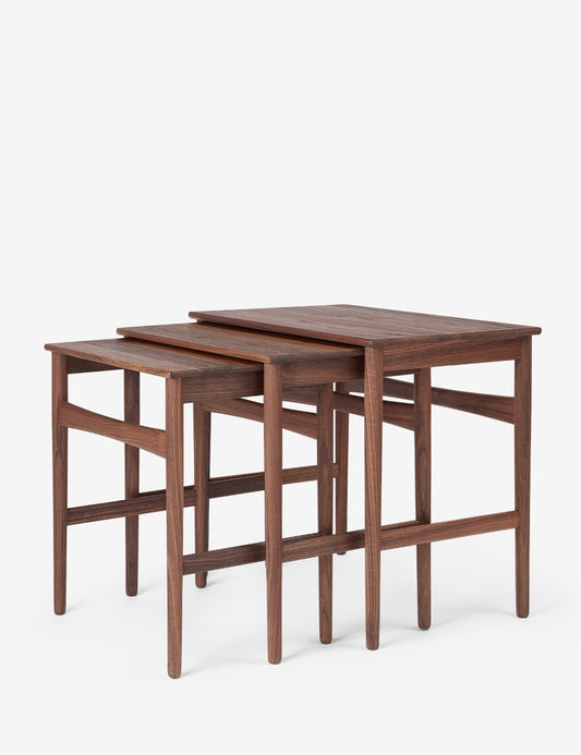 CH004 NESTING TABLES