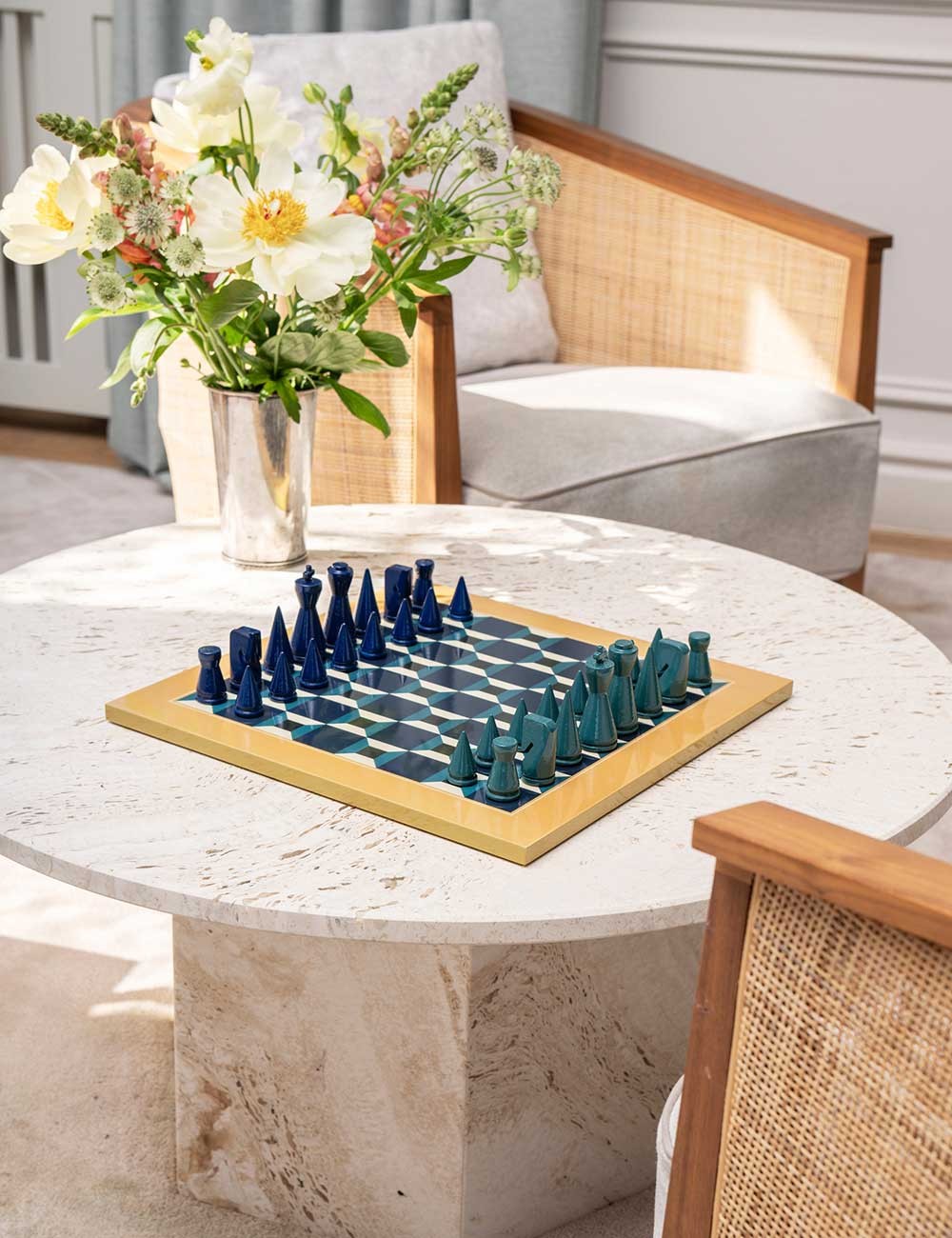 LACQUERED CHESS ATHENA