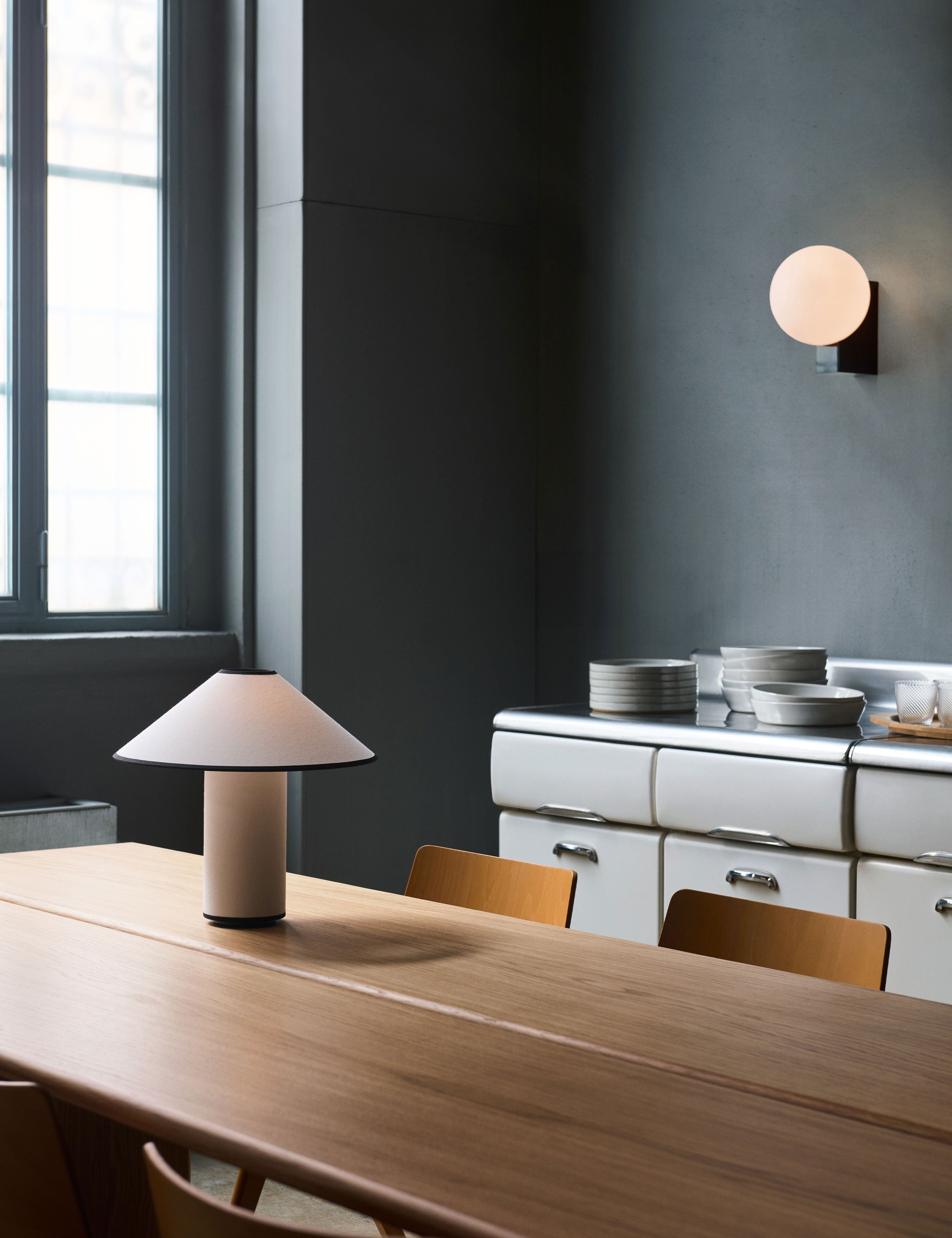 ITA DINING TABLE OS2