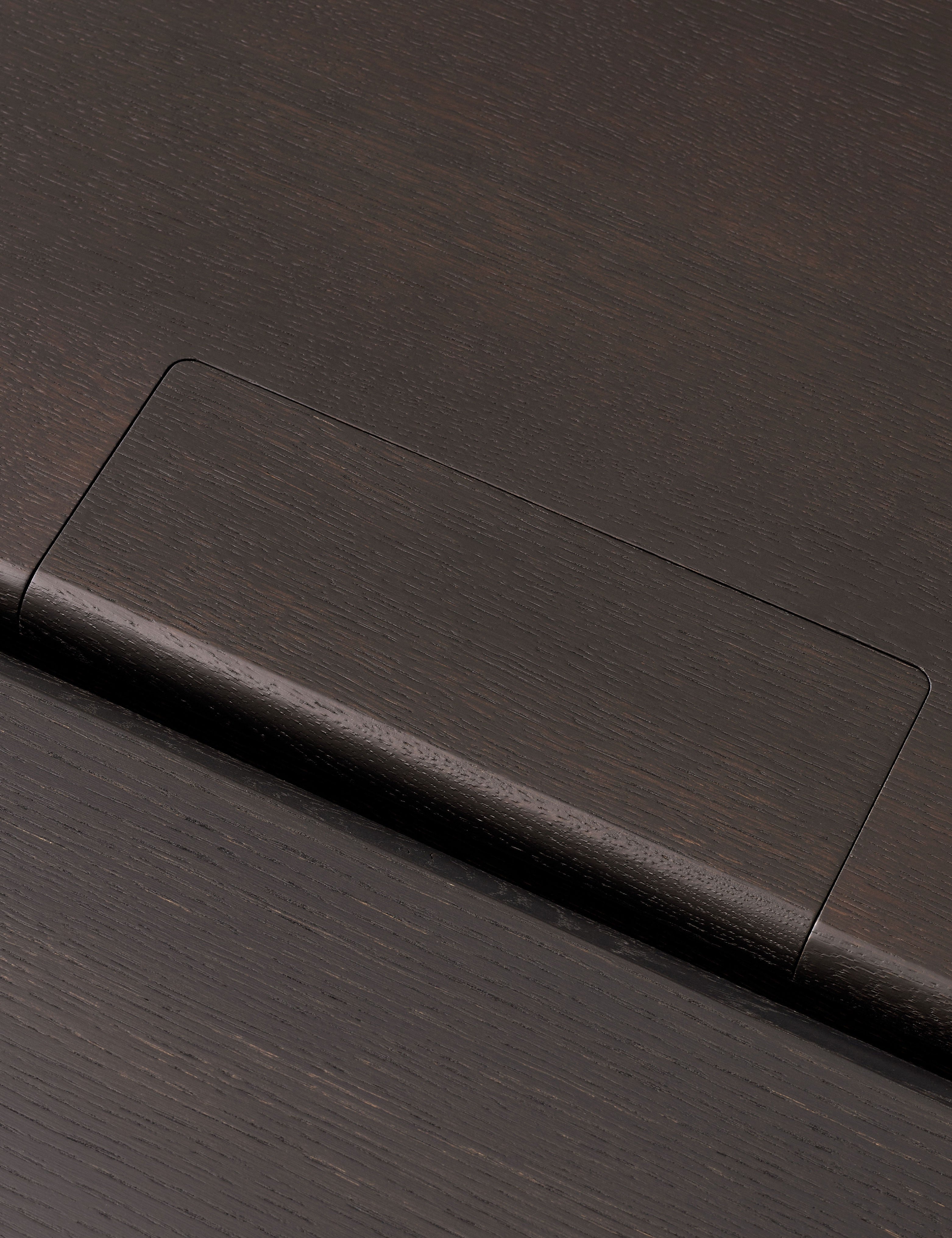 ITA DINING TABLE OS2