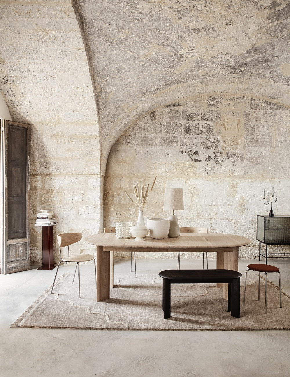 OAK BEVEL TABLE EXTENDABLE 217