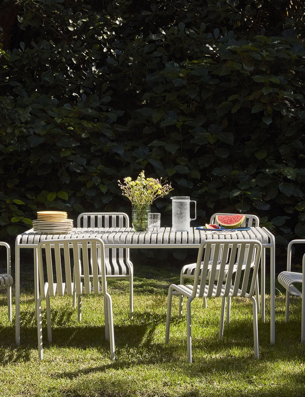 PALISSADE TABLE