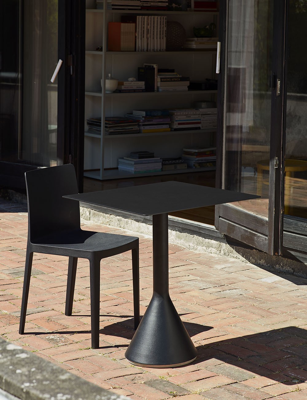 tavolo conico a palizzata