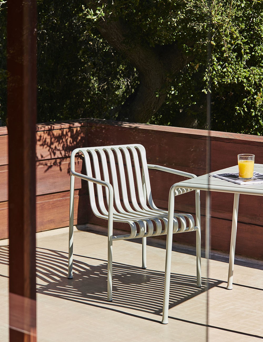 Palissade dining armchair