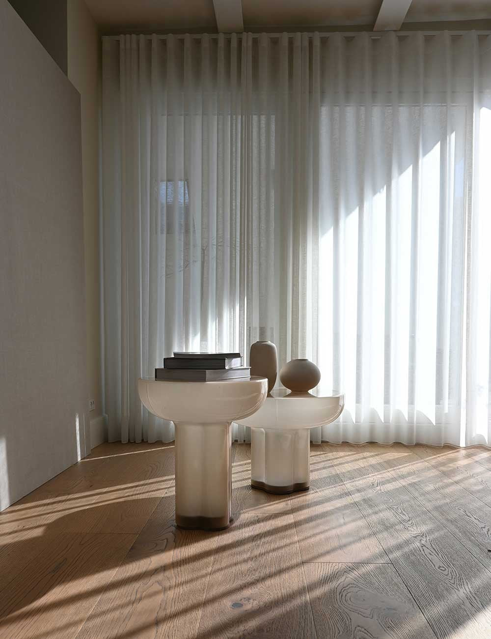 table haute en verre Crown