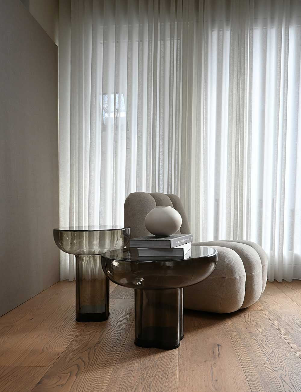 table haute en verre Crown