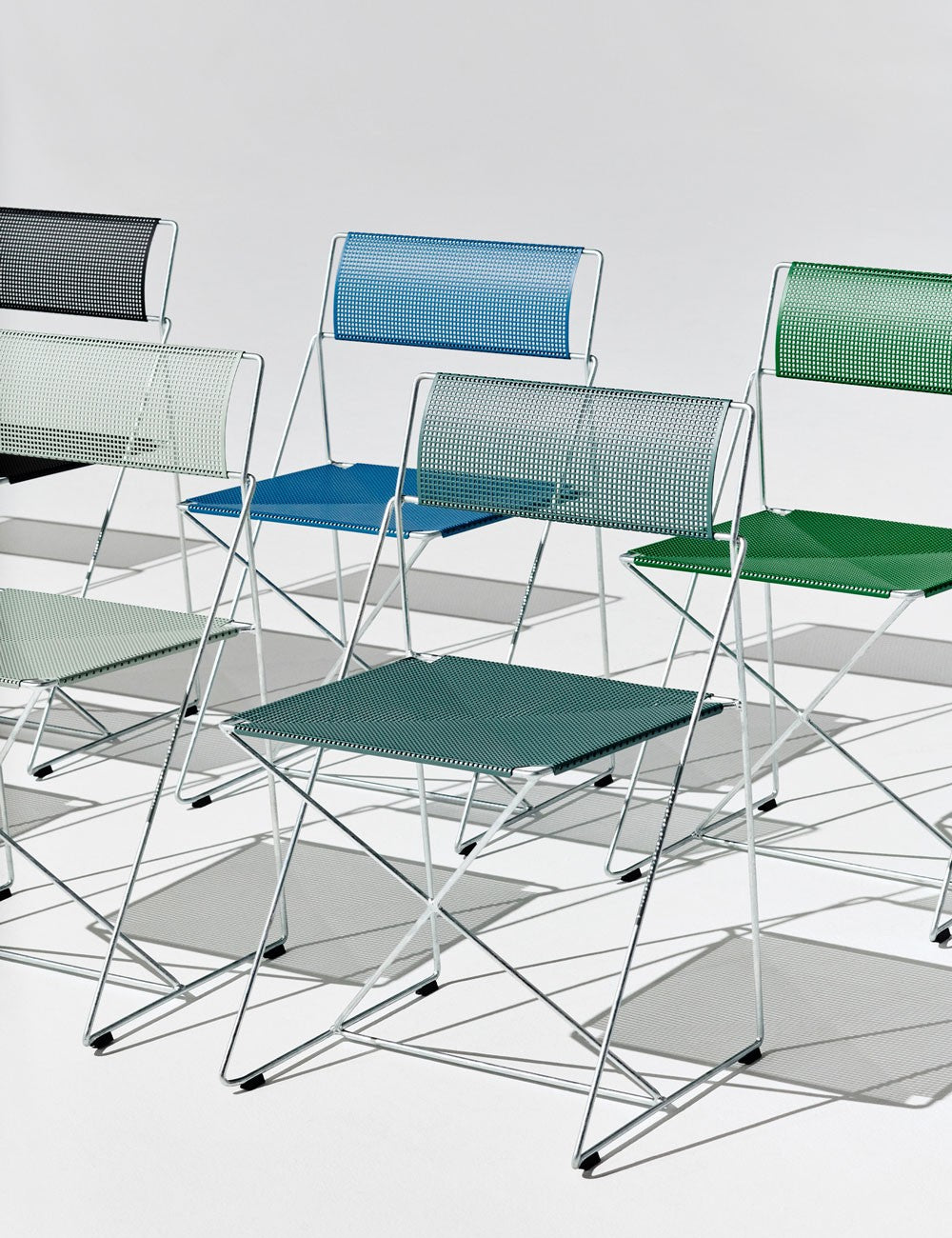 chaise x-line chromée