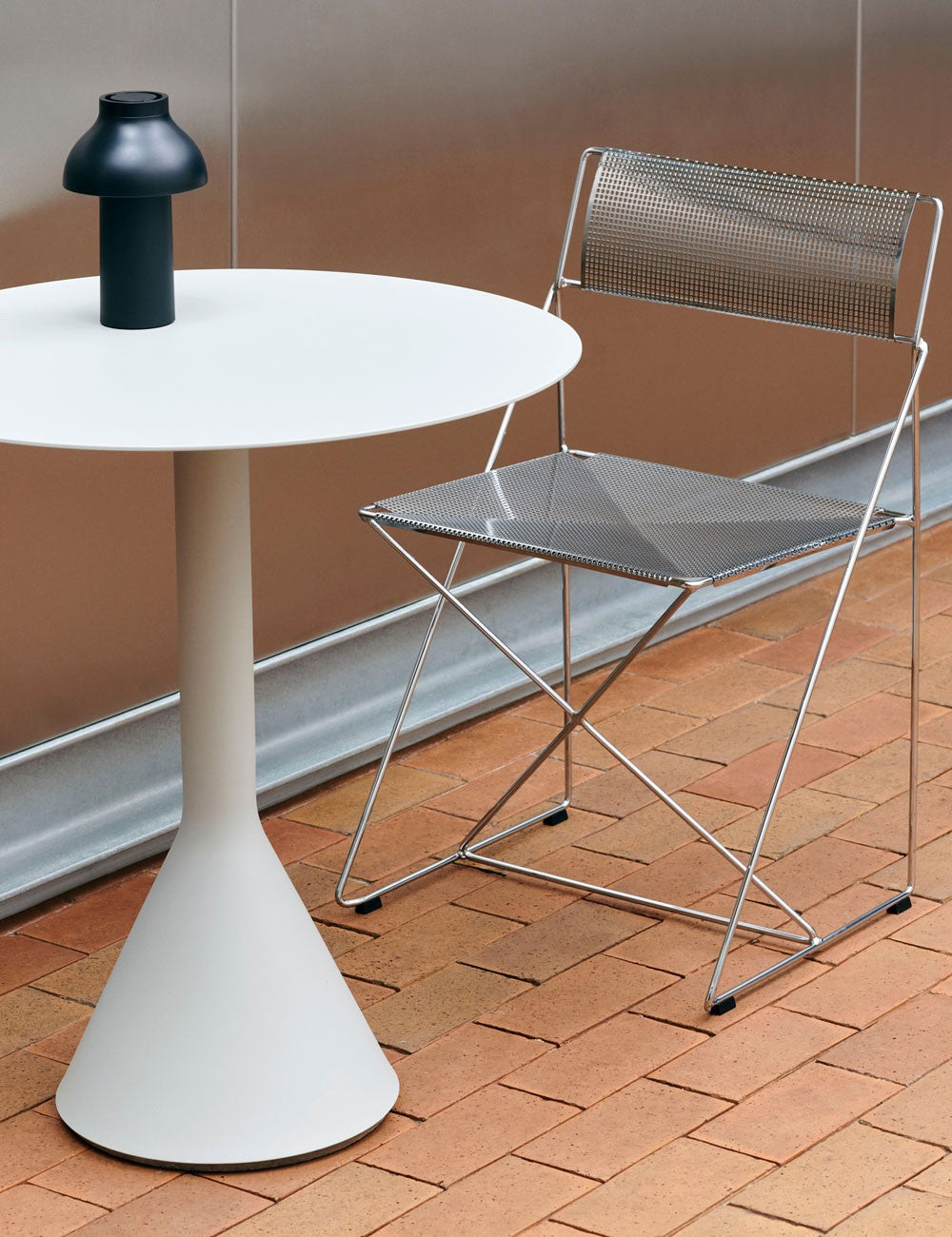 x-line chair galvanised