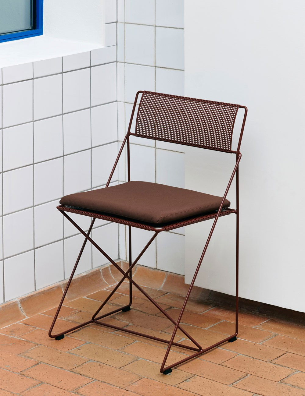 X-LINE CUSHION