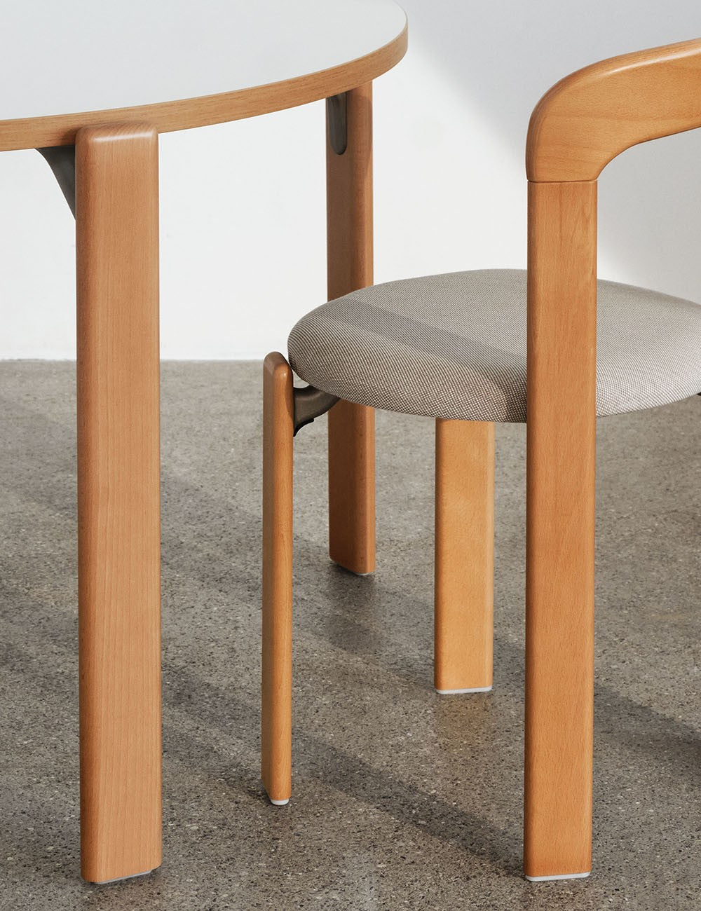 REY CHAIR UPHOLSTERY