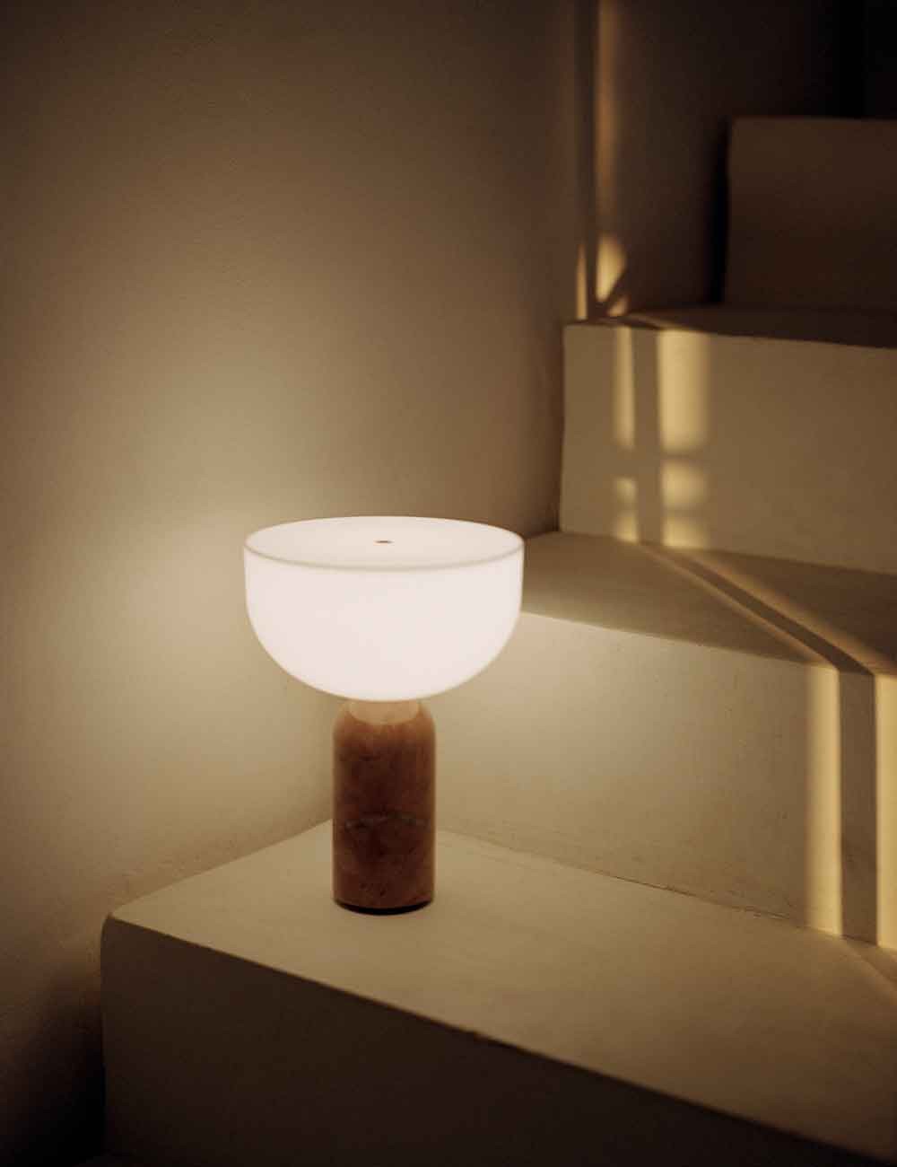 kizu portable table lamp