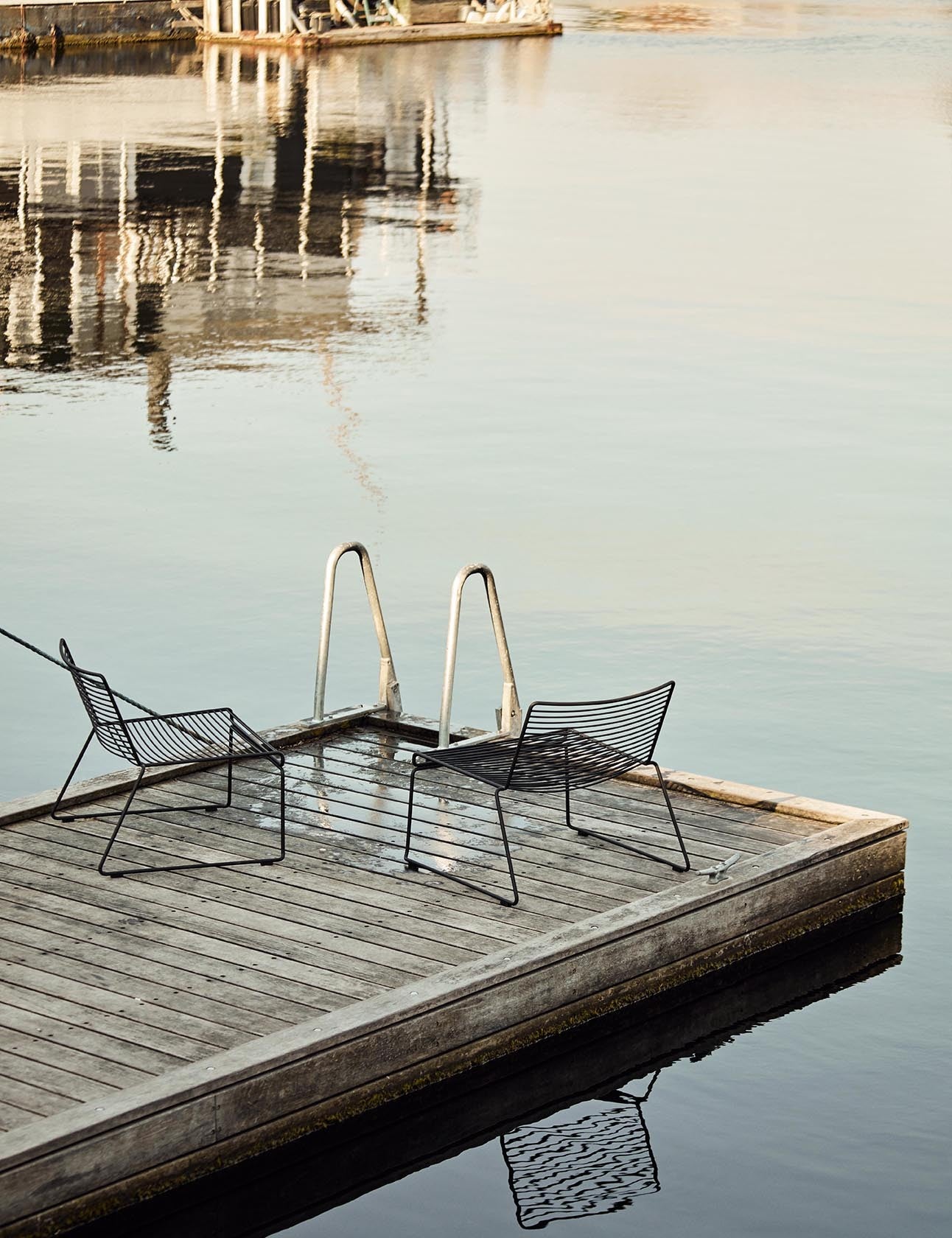 hee lounge chair