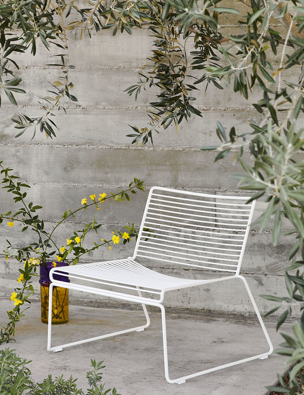 HEE LOUNGE CHAIR