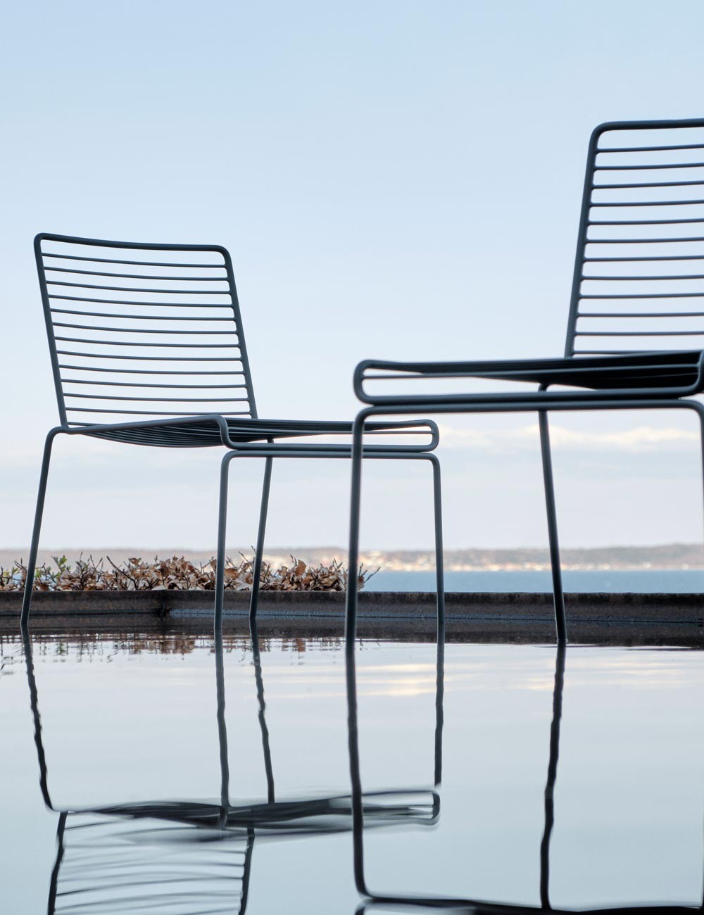 HEE LOUNGE CHAIR