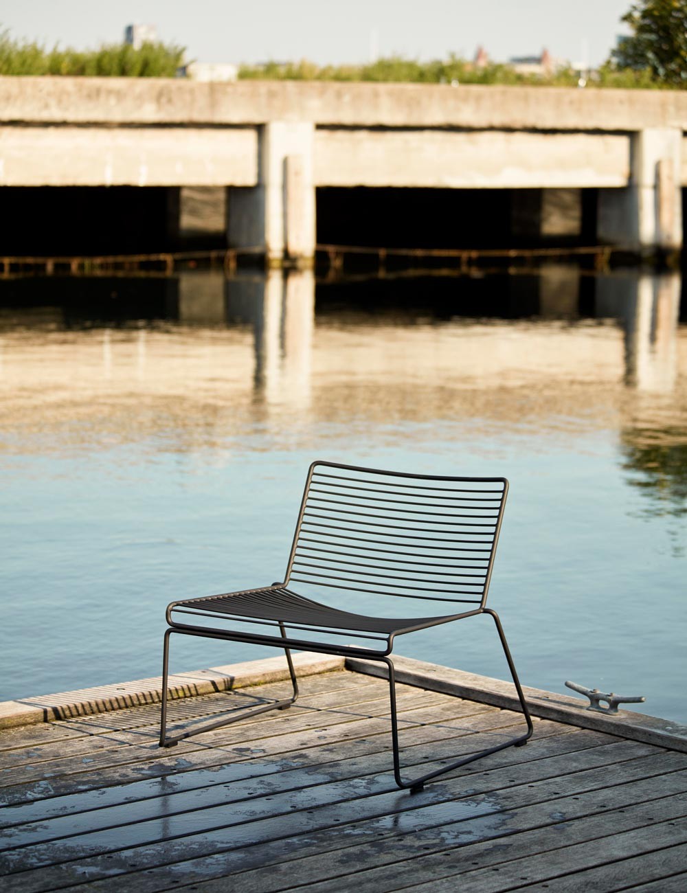HEE LOUNGE CHAIR