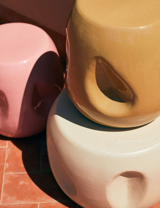 CURRENTS CERAMIC SIDE TABLE