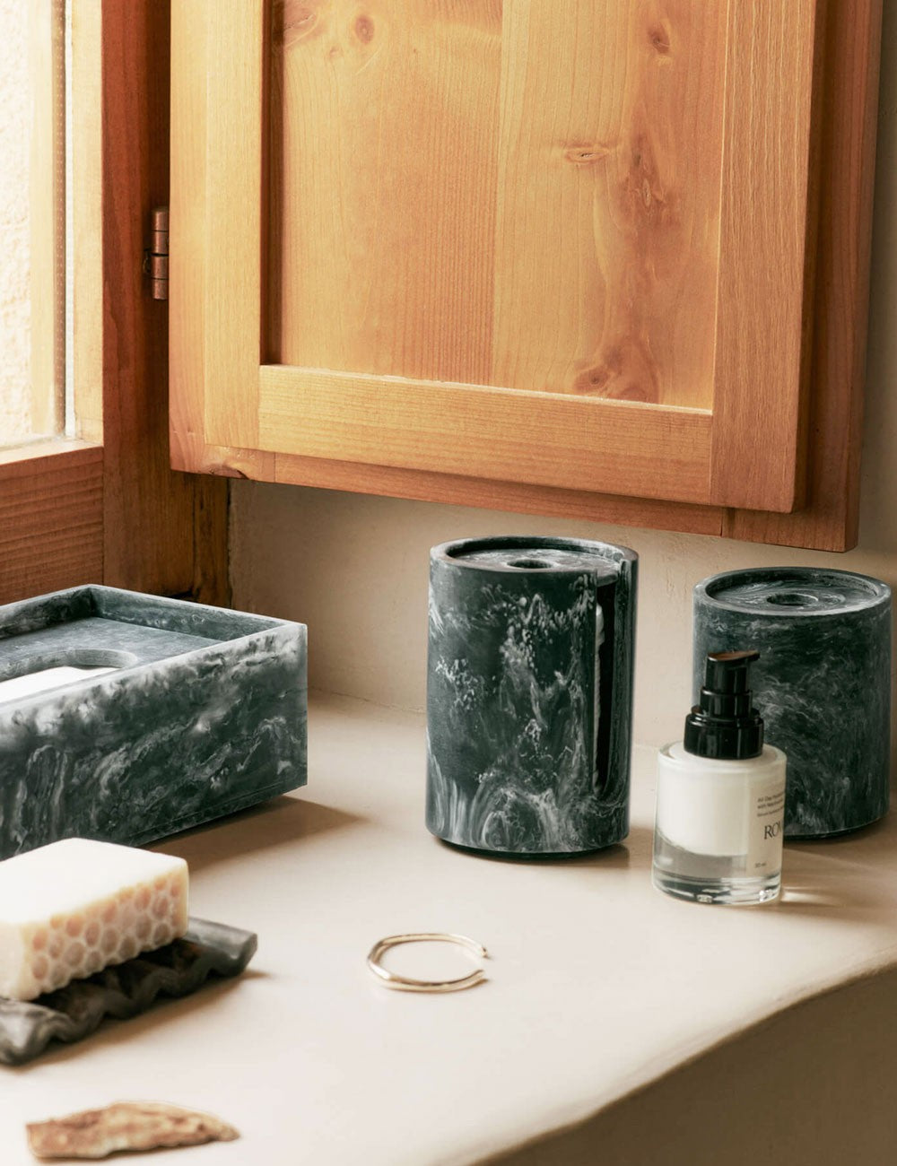 mist tissue box