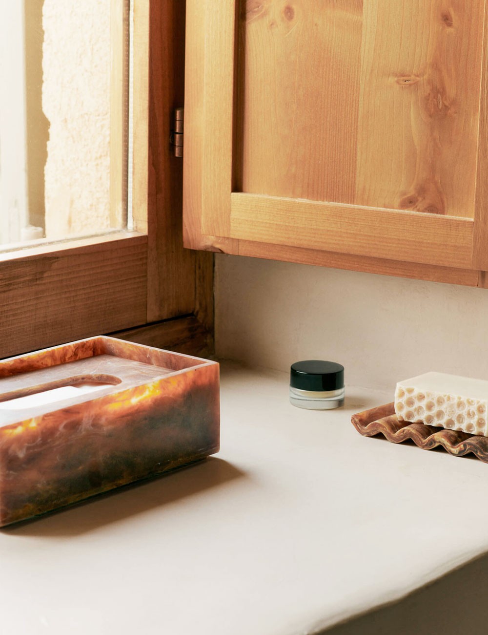 mist tissue box