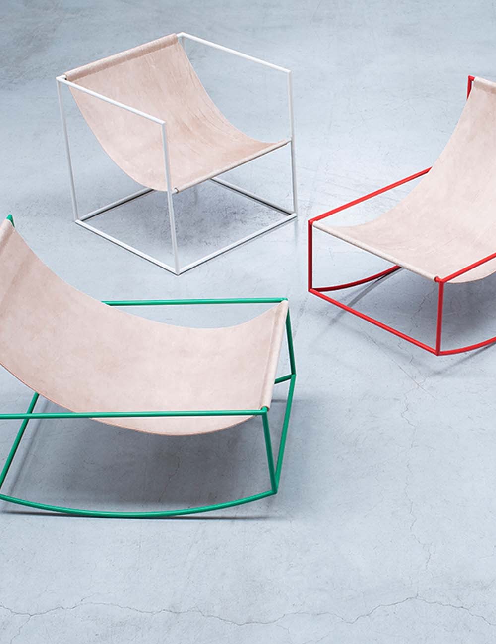 sedia a dondolo in pelle