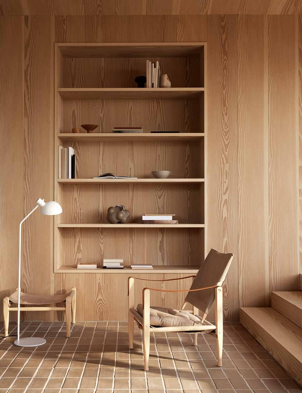 KK47000 SAFARI CHAIR