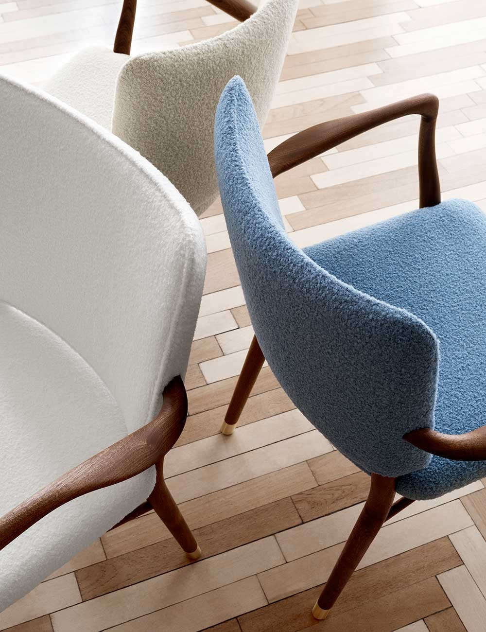 VLA61 MONARCH CHAIR BARU