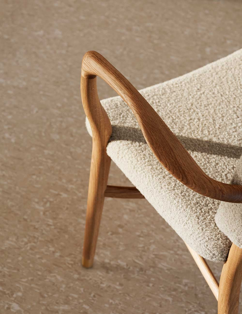 VLA61 MONARCH CHAIR BARU