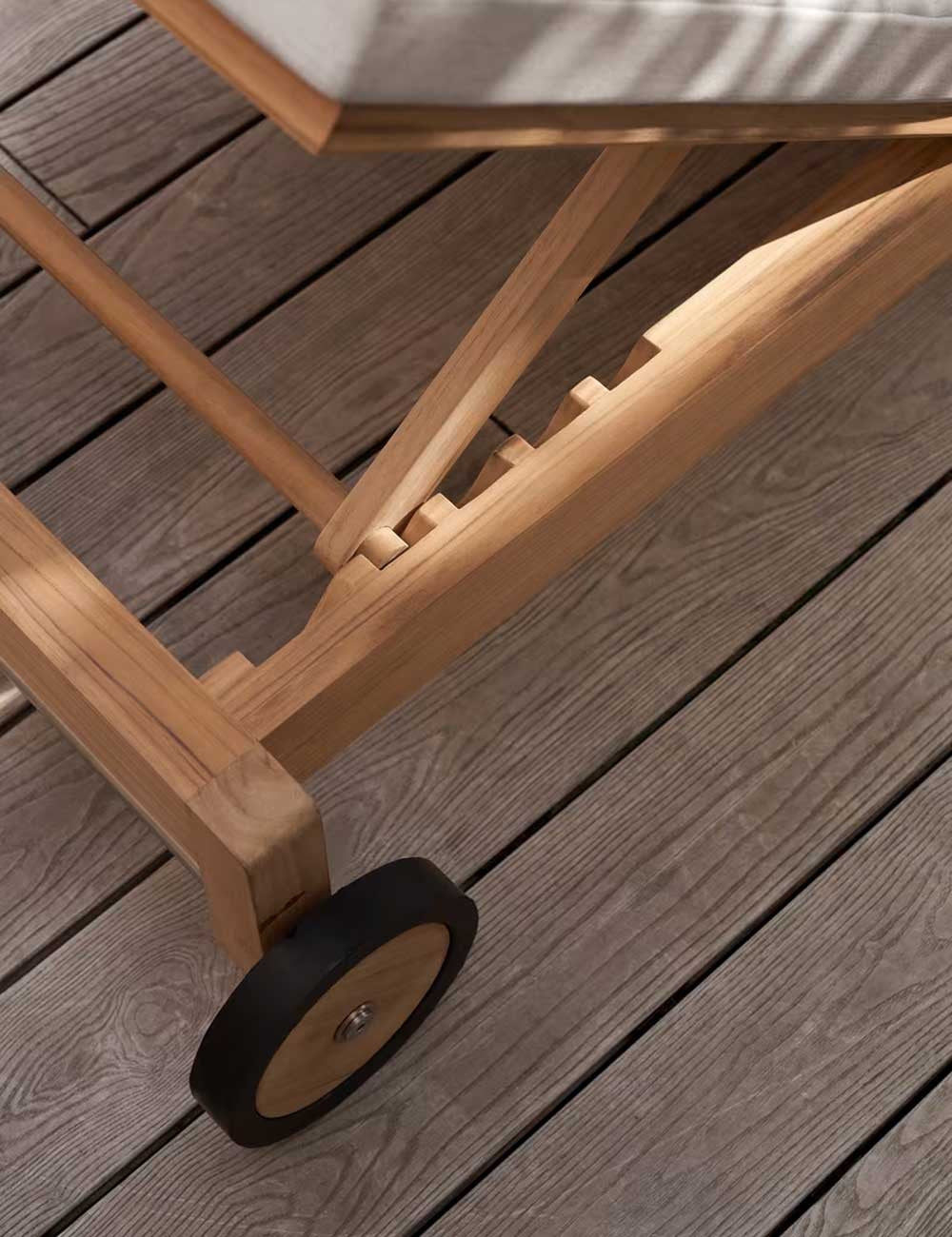 Chaise longue d'extérieur AH604