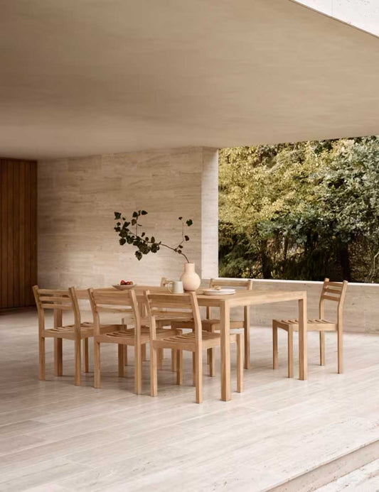AH901 OUTDOOR DINING TABLE