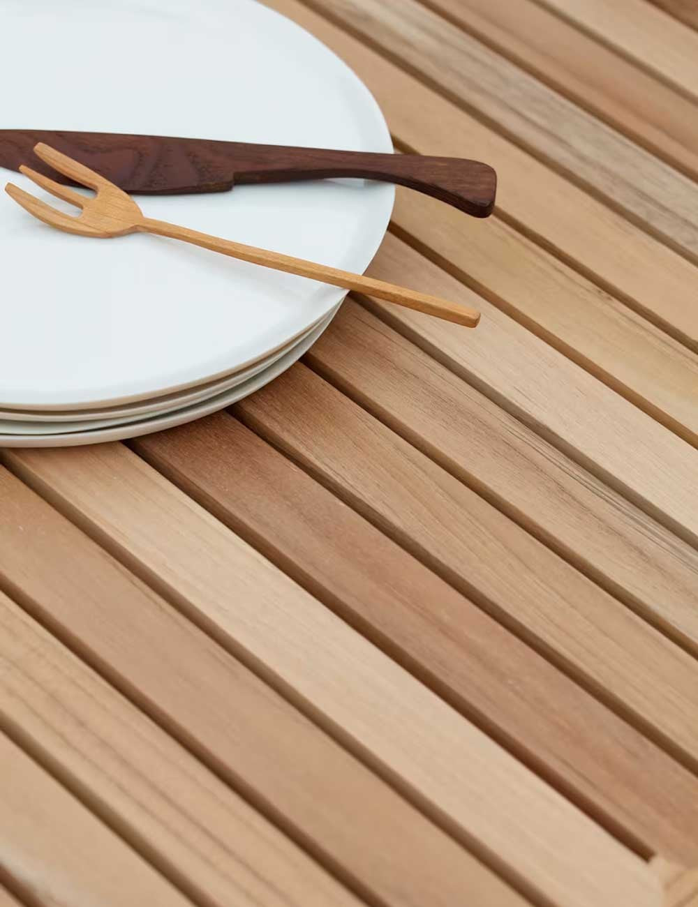 AH902 OUTDOOR DINING TABLE