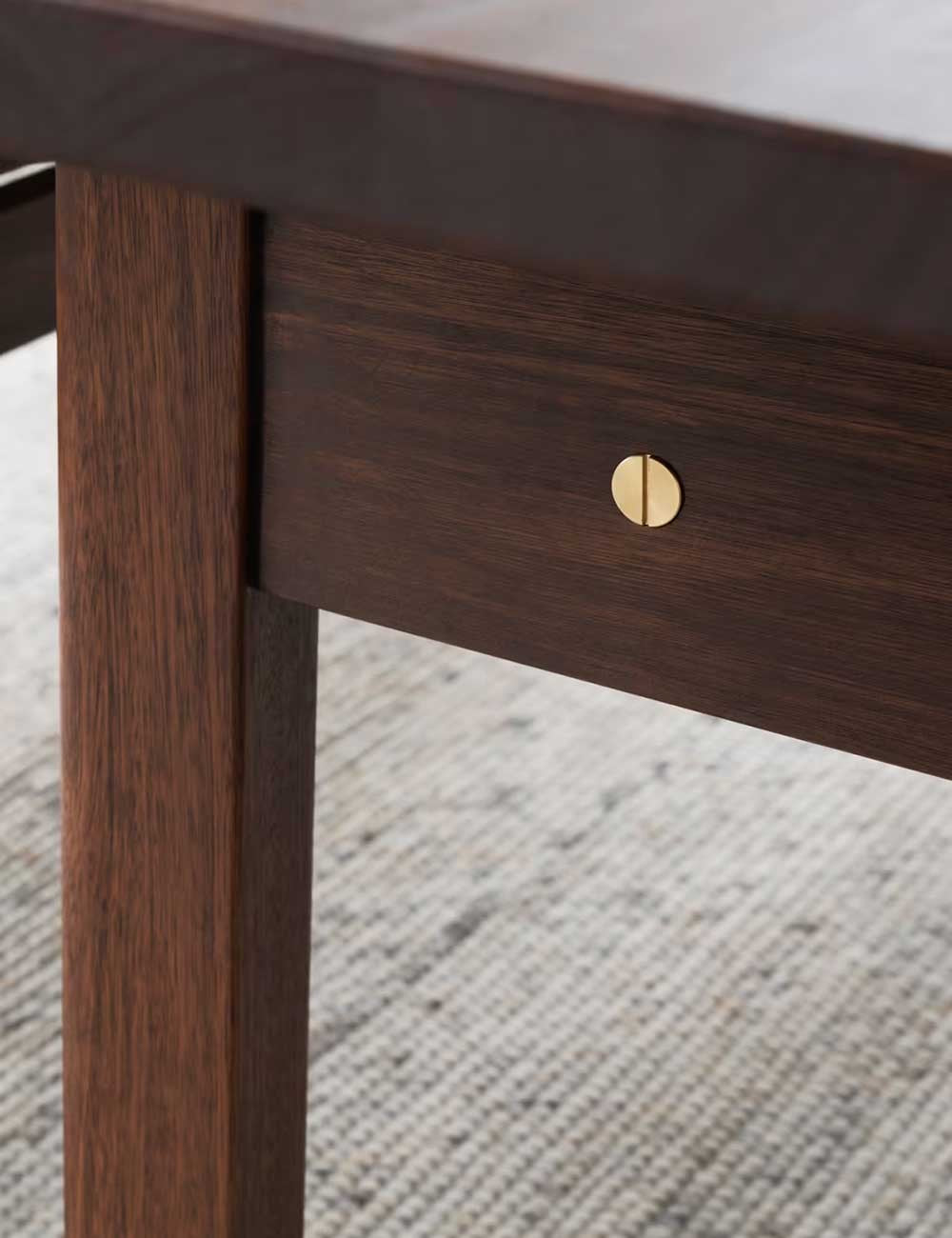 BM0698 ASSERBO TABLE