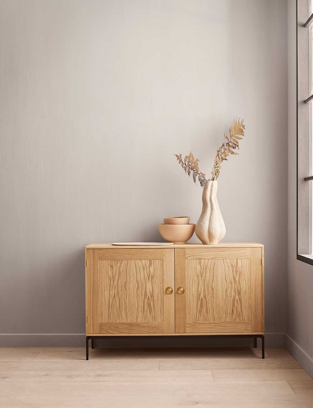 FK63 CABINET W. LEGS