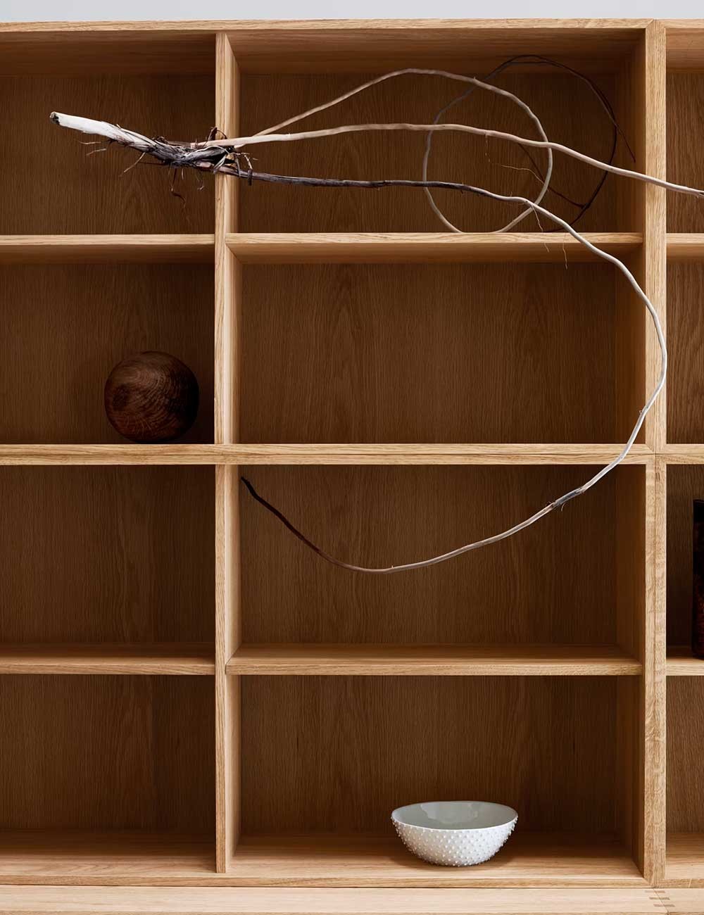 fk63 deep bookcase upright w. drawers