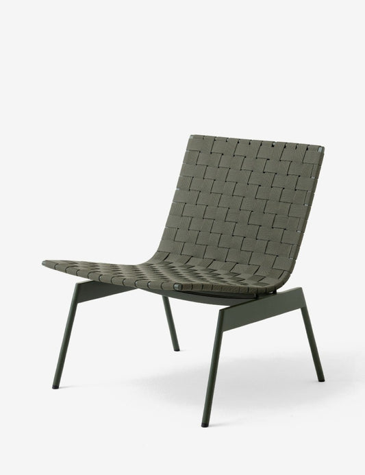 VILLE AV44 LOUNGE CHAIR