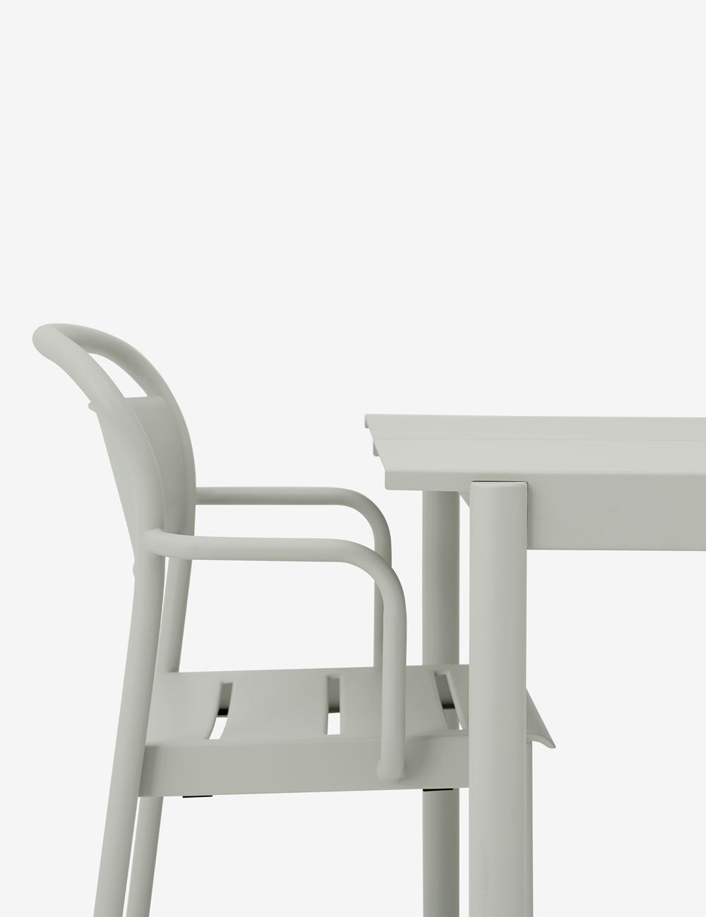 LINEAR STEEL TABLE 200