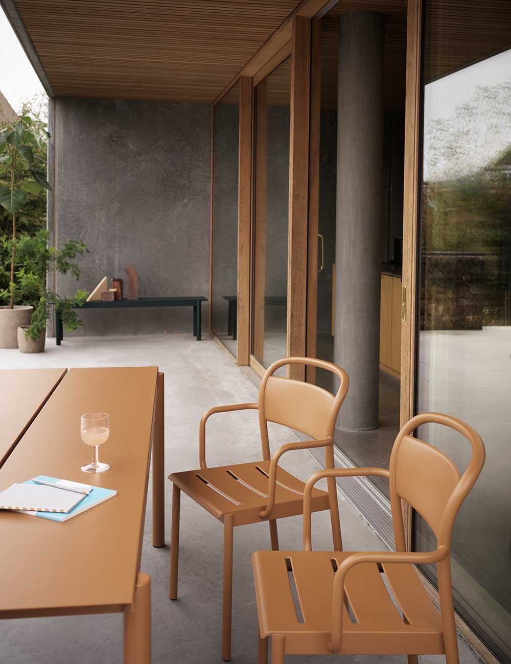 LINEAR STEEL ARMCHAIR