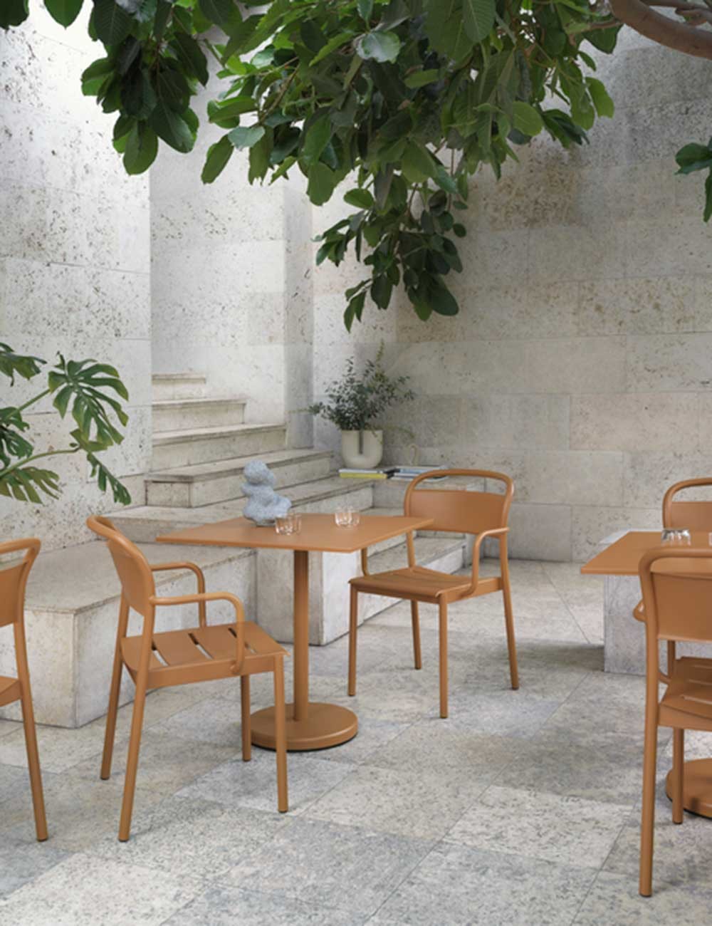 linear steel café table 73