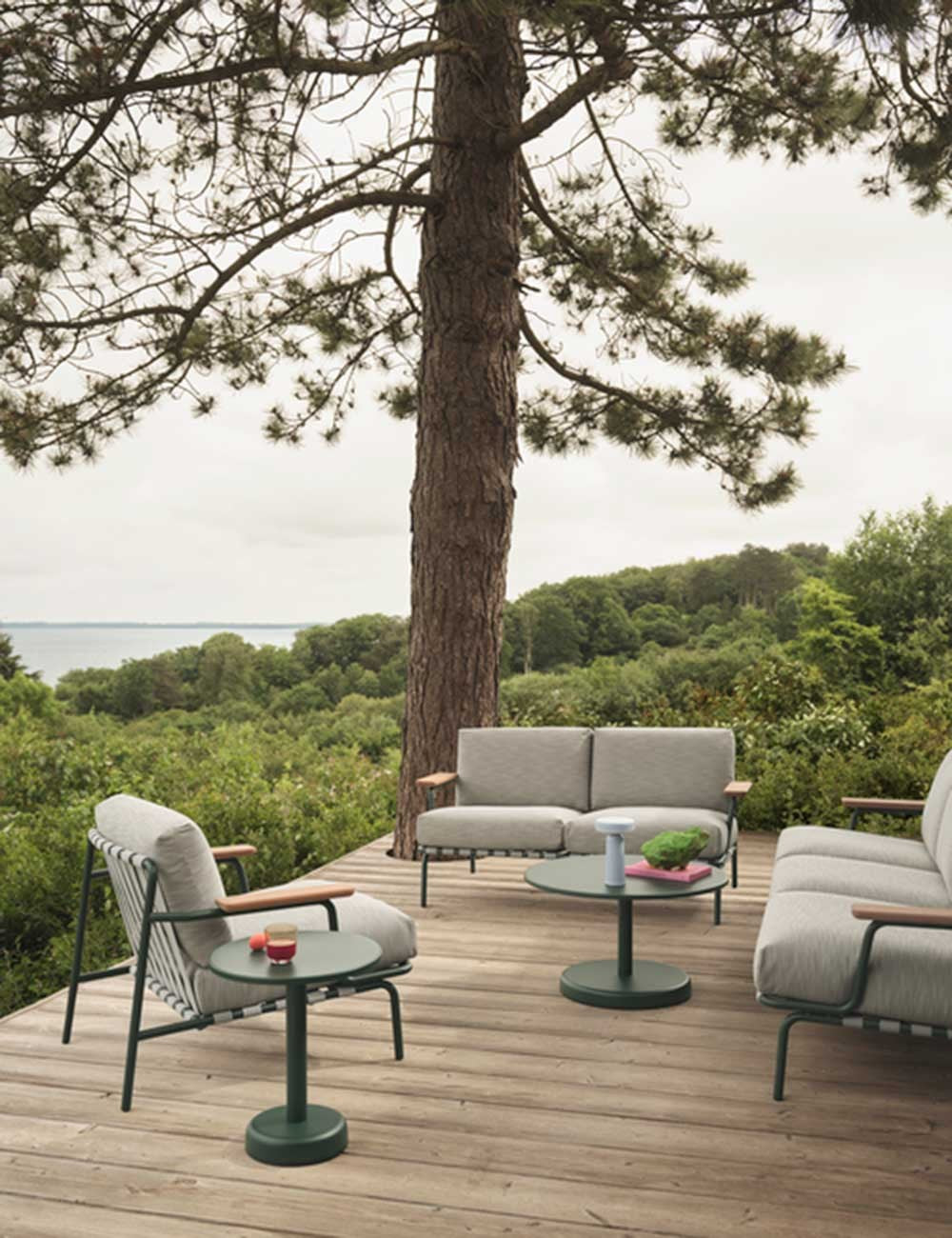 LINEAR STEEL SIDE COFFEE TABLE Ø70