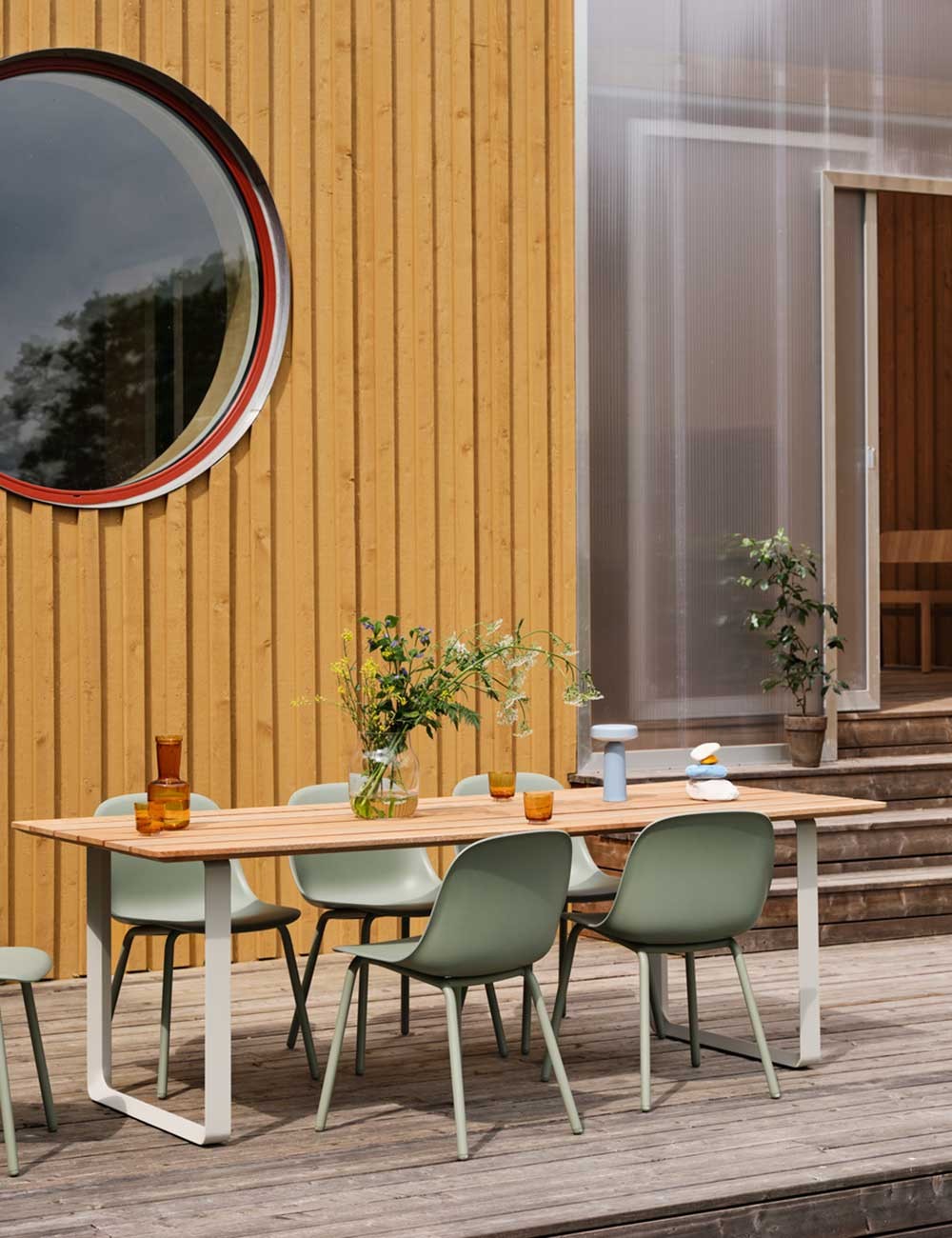 FIBER OUTDOOR SIDE CHAIR