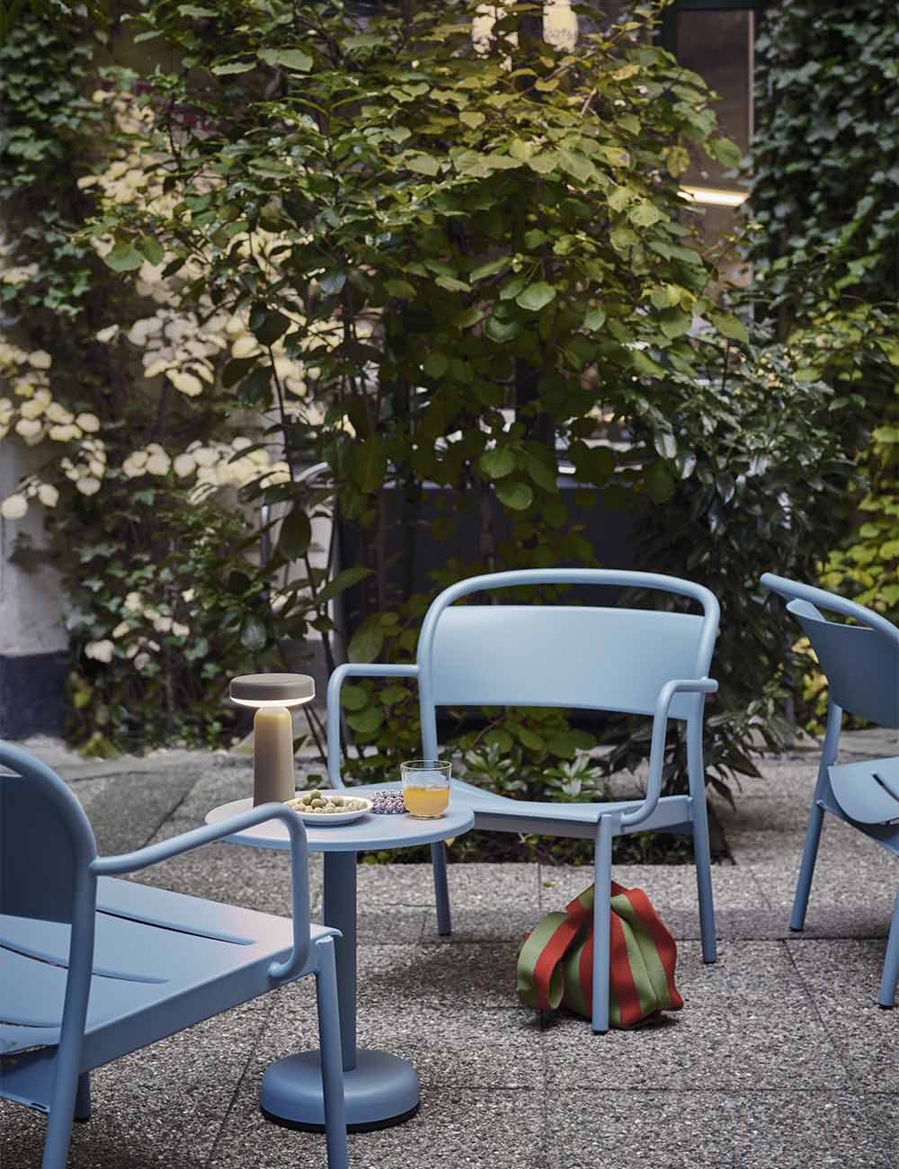 linear steel lounge chair