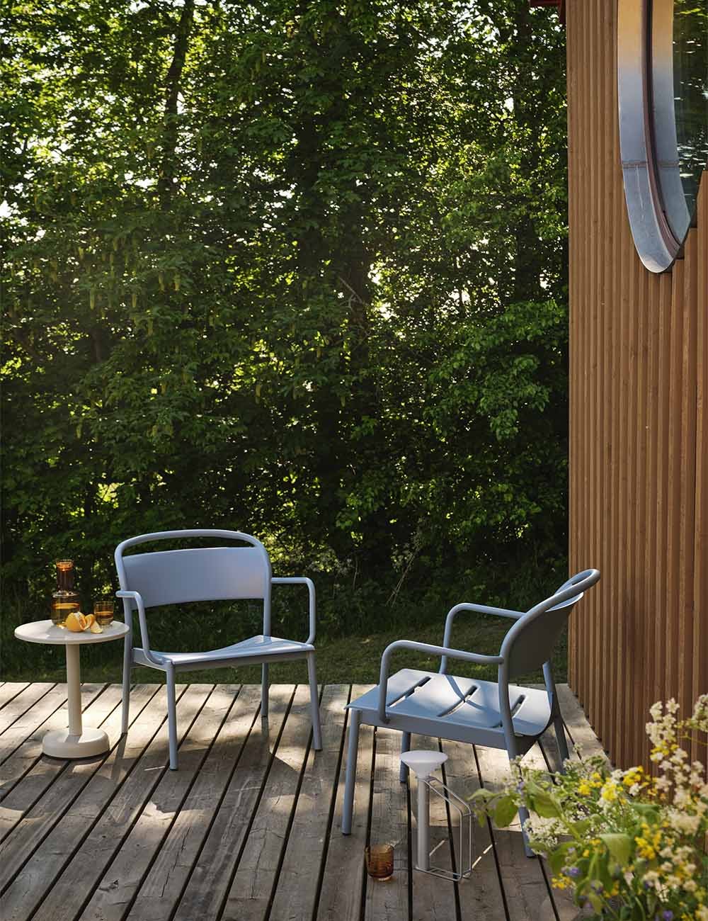 linear steel lounge chair