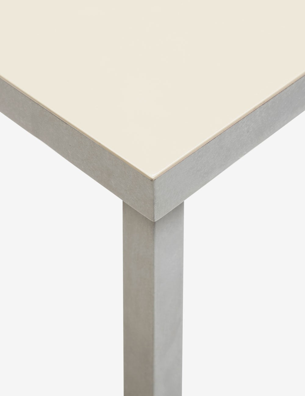 table à manger en aluminium s