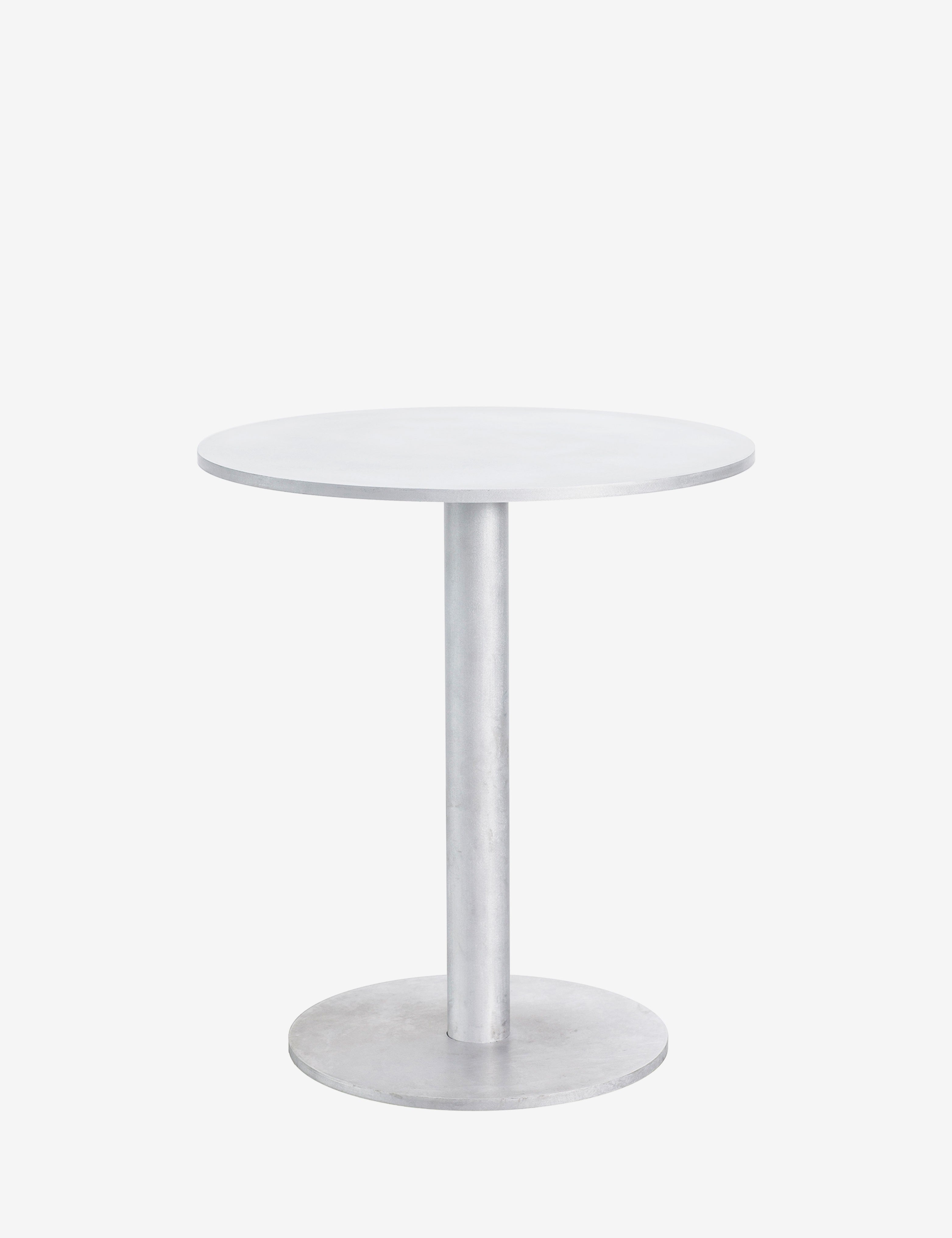 ROUND TABLE