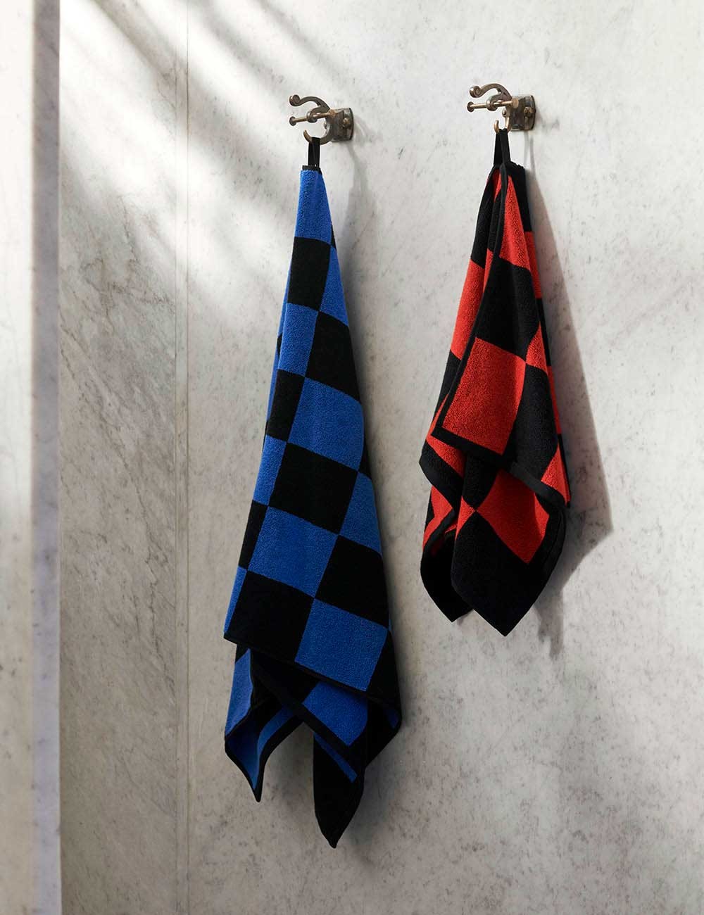 CHECK BATH TOWEL