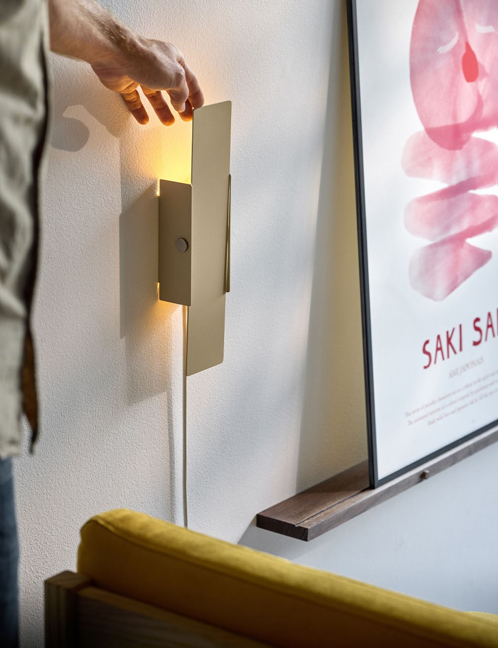 applique murale pivotante